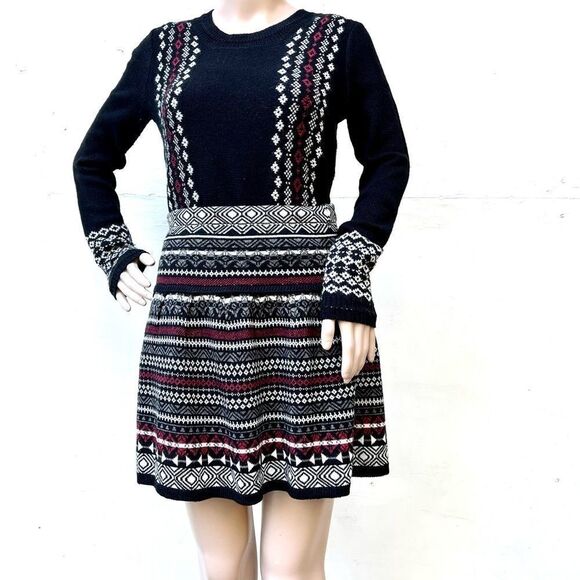 Vera Wang 2-Piece Sweater & Skirt Set S - Picture 8 of 10